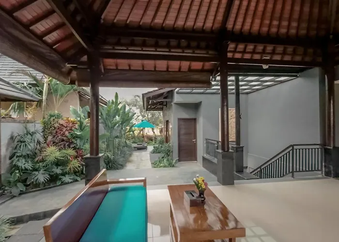 Cendrawasih Ubud Villa *