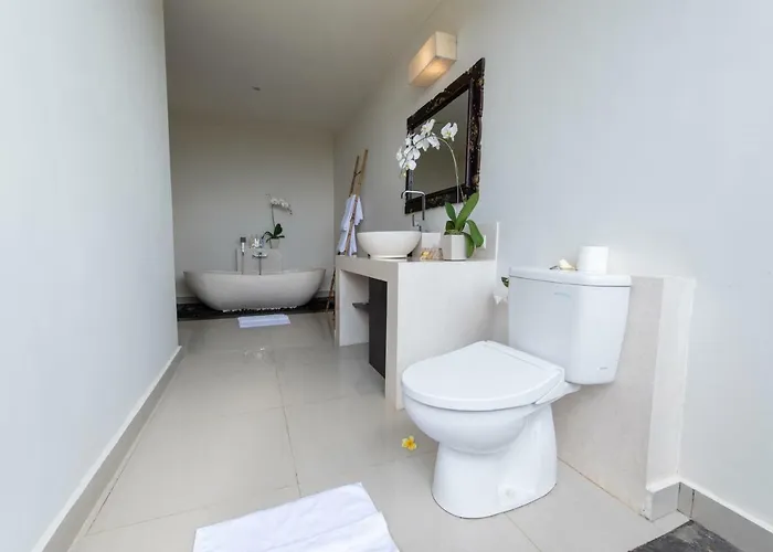 Cendrawasih Ubud Villa *